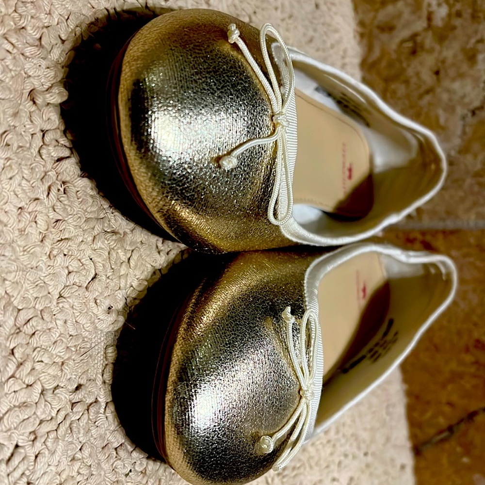 Womens size 5 flats